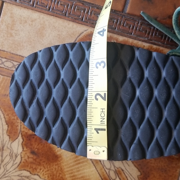 UNIQUE Rustic small batch sandals NIB - Picture 11 of 12